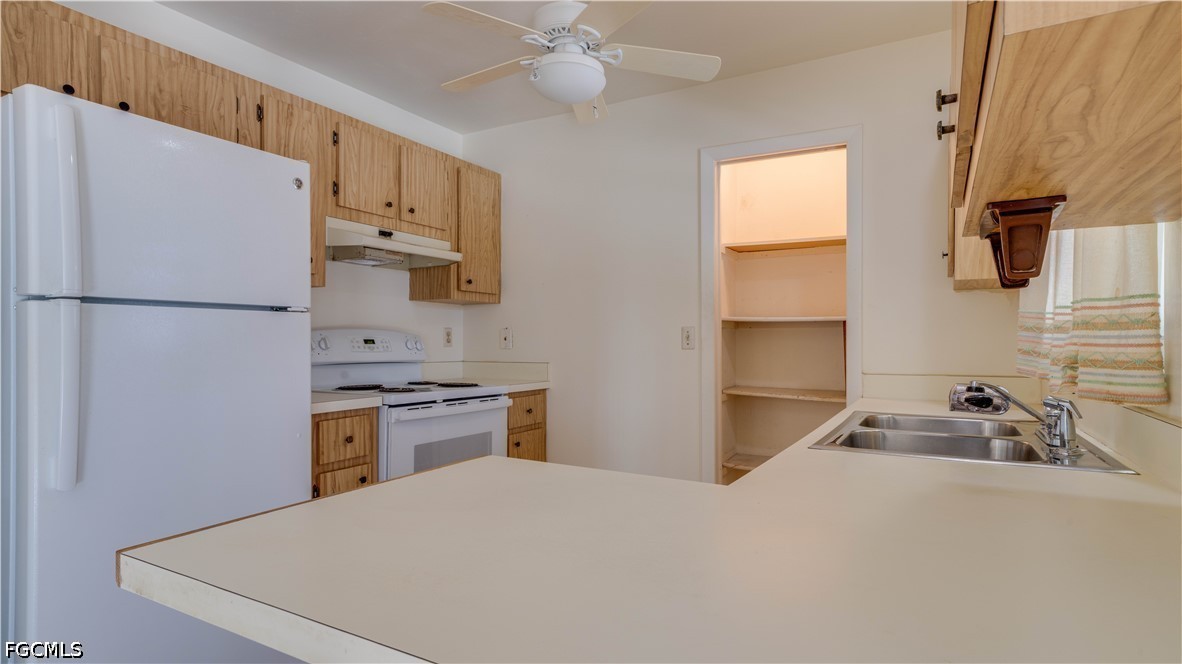 2 Bed Pool Home for Sale in Cape Coral, FL, $279,900 — photo 10