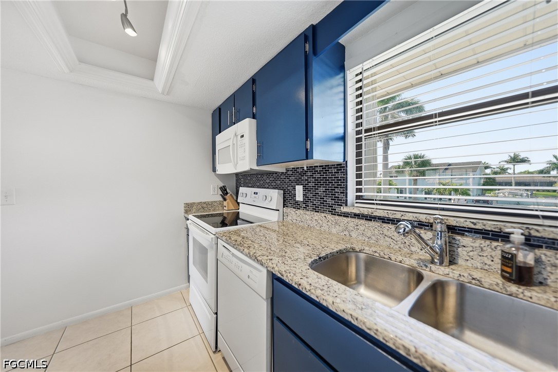 2 Bed Waterfront Home for Sale in Punta Gorda, FL, $269,000 — photo 10