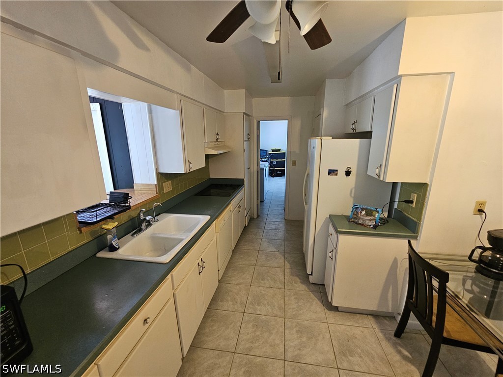 3 Bed SingleFamilyResidence for Sale in Parkwood, FL — photo 10