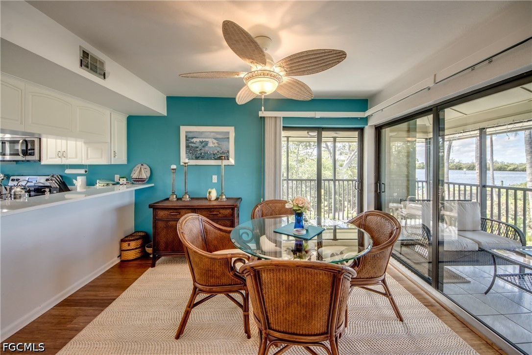 2 Bed Pool Home for Sale in Bokeelia, photo 10