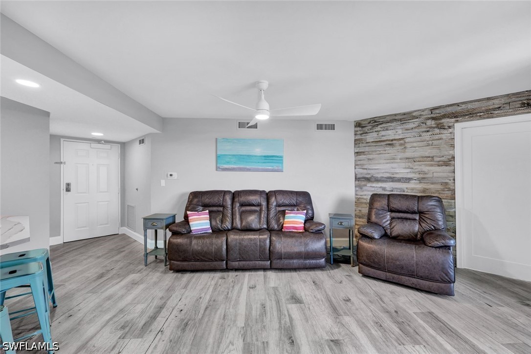 2 Bed Waterfront Home for Sale in Marco Island, photo 10
