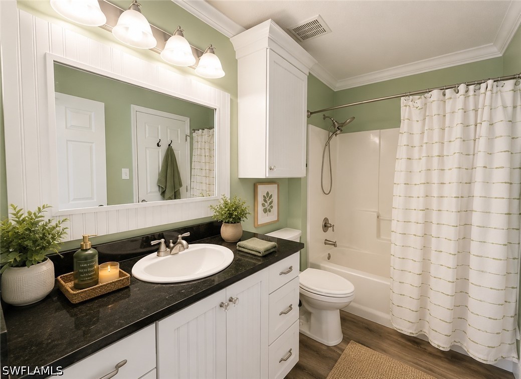 2 Bed Waterfront Home for Sale in Naples, photo 10
