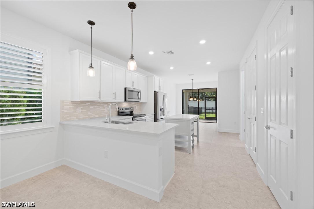 3 Bed SingleFamilyResidence for Sale in Westbrook, photo 10