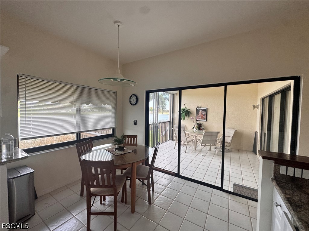 2 Bed Waterfront Home for Sale in Fort Myers, photo 10