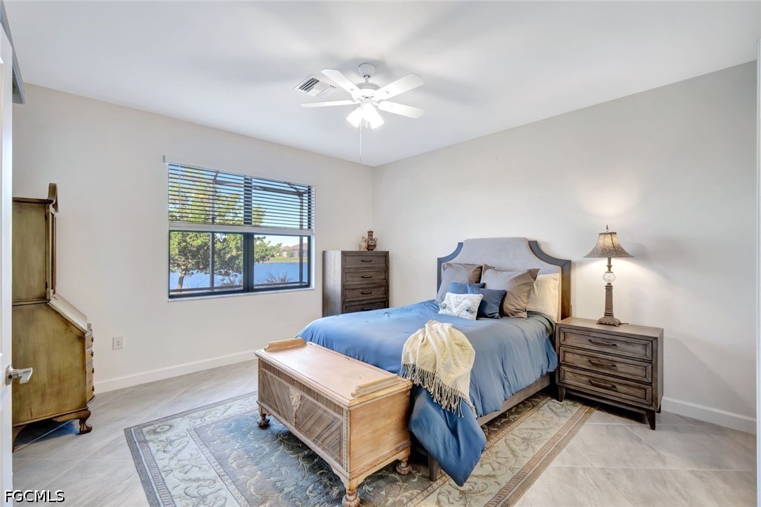2 Bed Waterfront Home for Sale in Timber Creek, photo 10