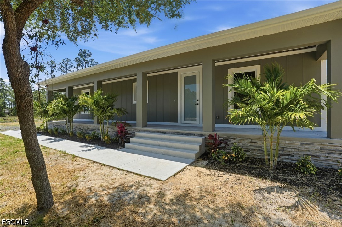 3 Bed SingleFamilyResidence for Sale in Labelle, photo 10