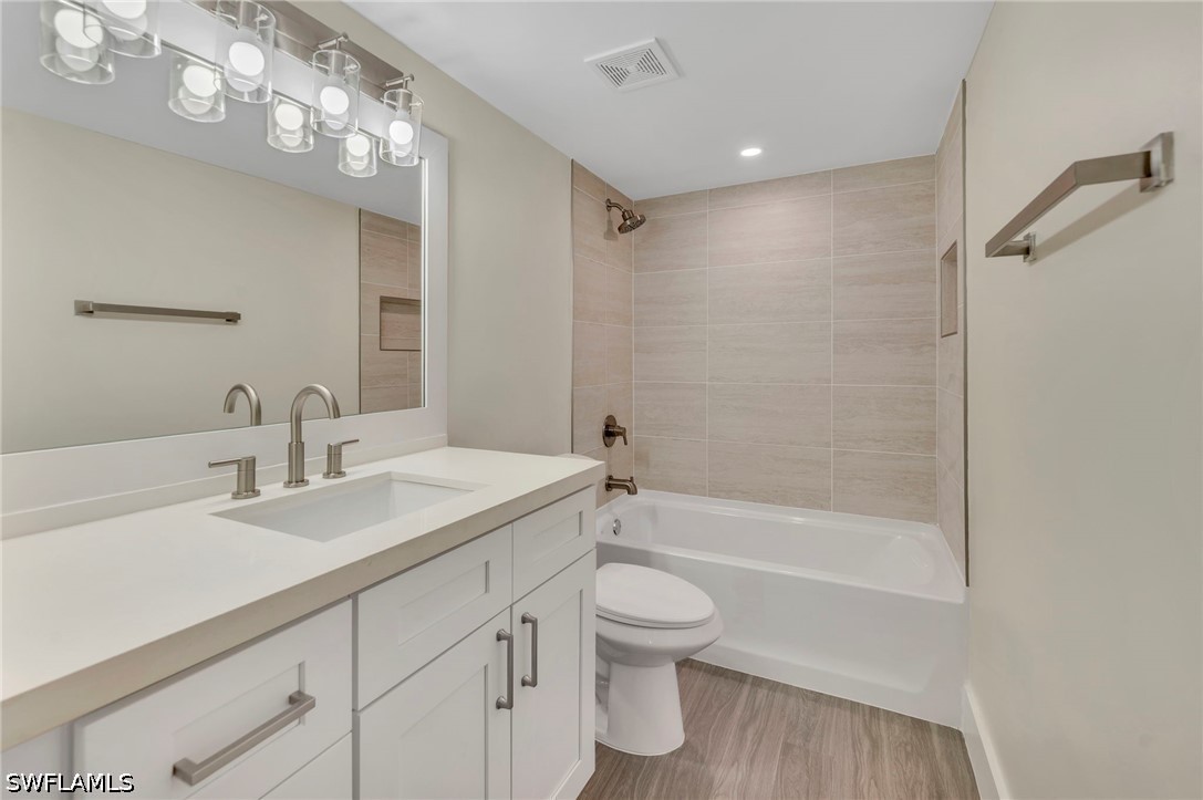 2 Bed Condominium for Sale in Royal Bay Villas, photo 10
