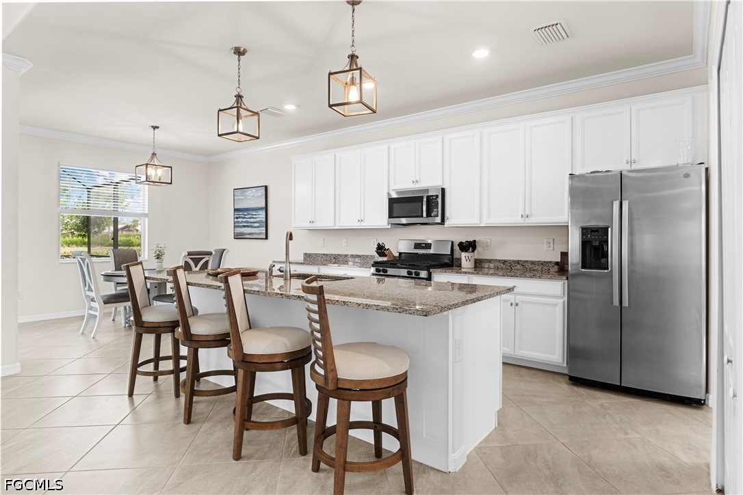 5 Bed Pool Home for Sale in Trails Edge, photo 10