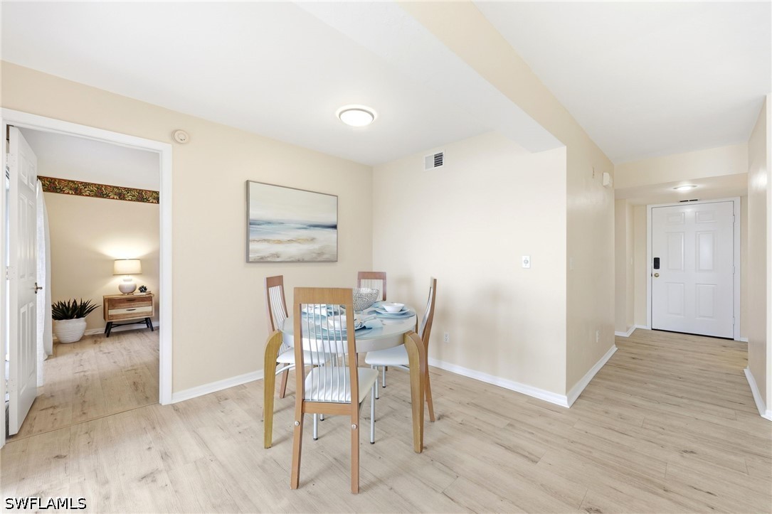 2 Bed Waterfront Home for Sale in Naples, photo 10