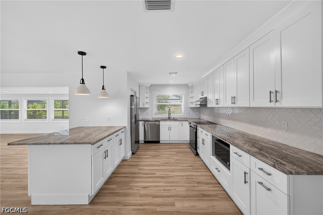 3 Bed Pool Home for Sale in Yacht Club, FL, $719,000 — photo 10