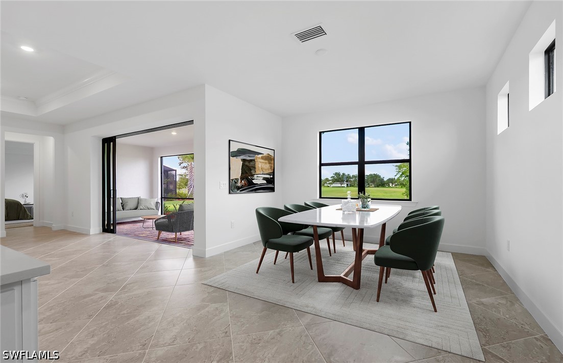 3 Bed Pool Home for Sale in Country Club, photo 10