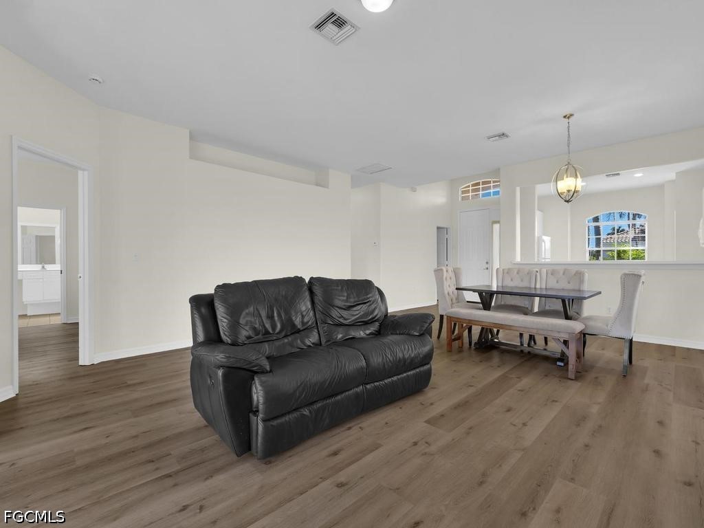 3 Bed SingleFamilyResidence for Sale in Silverlakes, FL — photo 10
