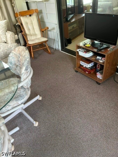 2 Bed ManufacturedHome for Sale in Naples, photo 10