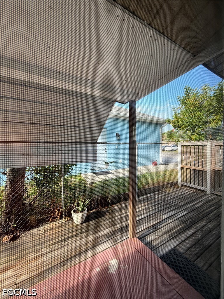 1 Bed Duplex for Sale in Pine Manor, photo 10