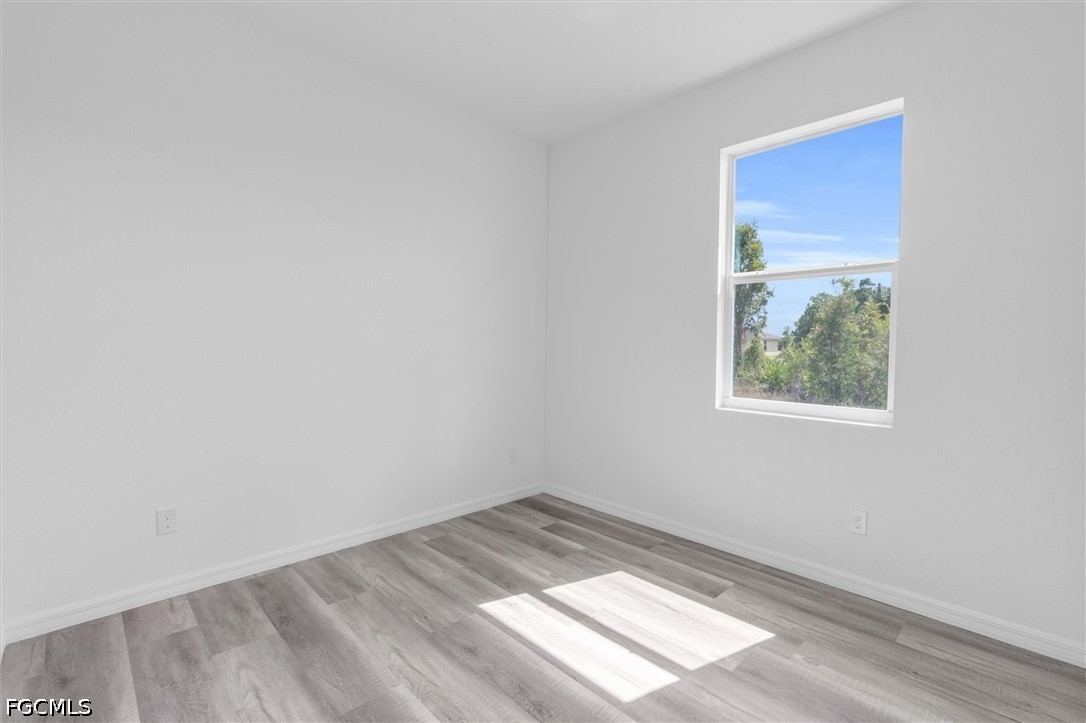 3 Bed SingleFamilyResidence for Sale in Cape Coral, FL — photo 10