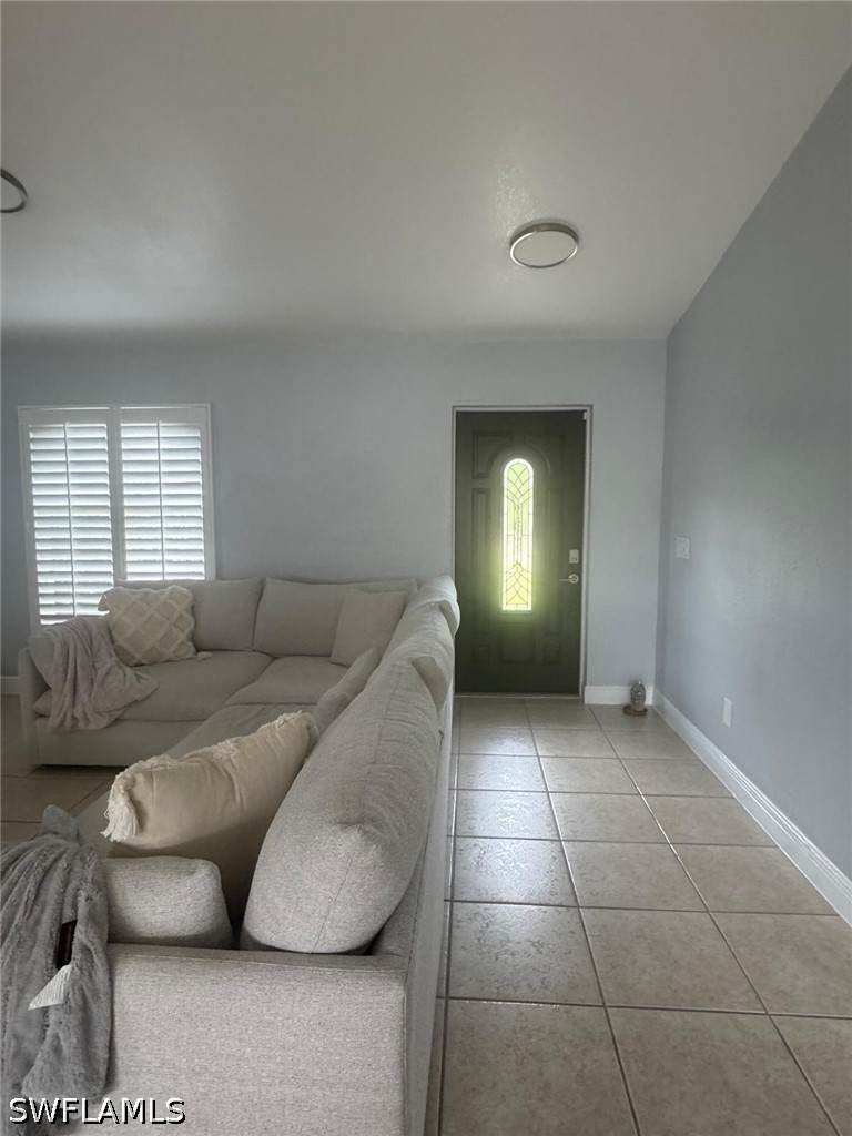 3 Bed SingleFamilyResidence for Sale in Lehigh Acres, photo 10