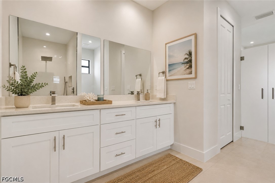 3 Bed SingleFamilyResidence for Sale in Cape Coral, photo 10