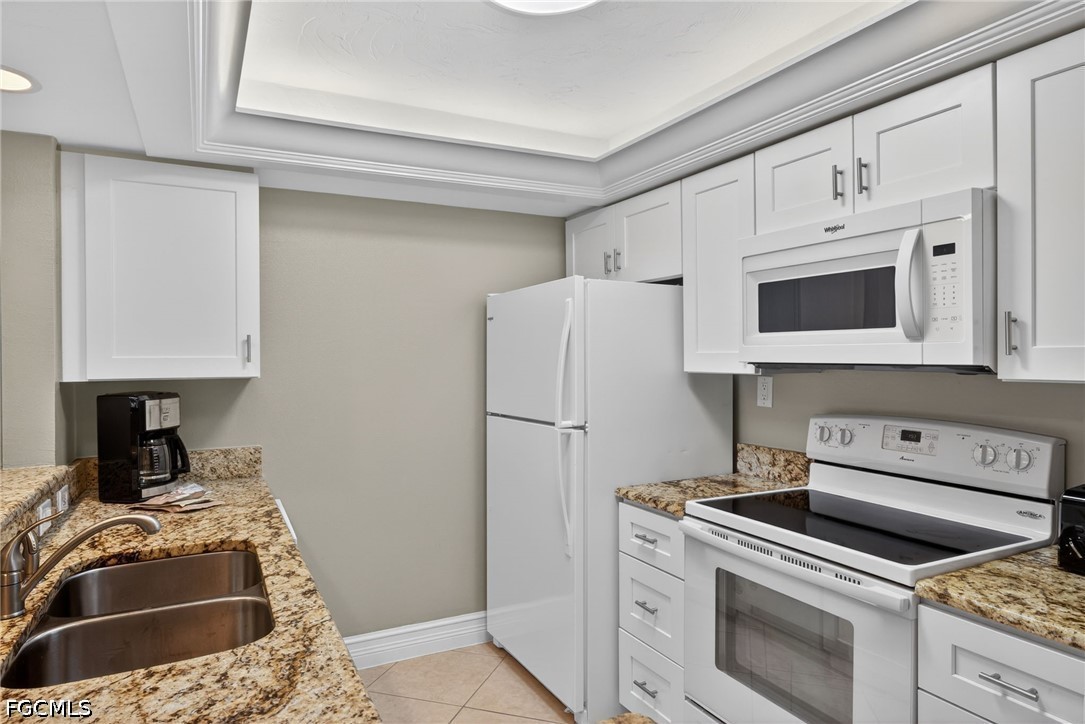 1 Bed Waterfront Home for Sale in Sanibel, photo 10