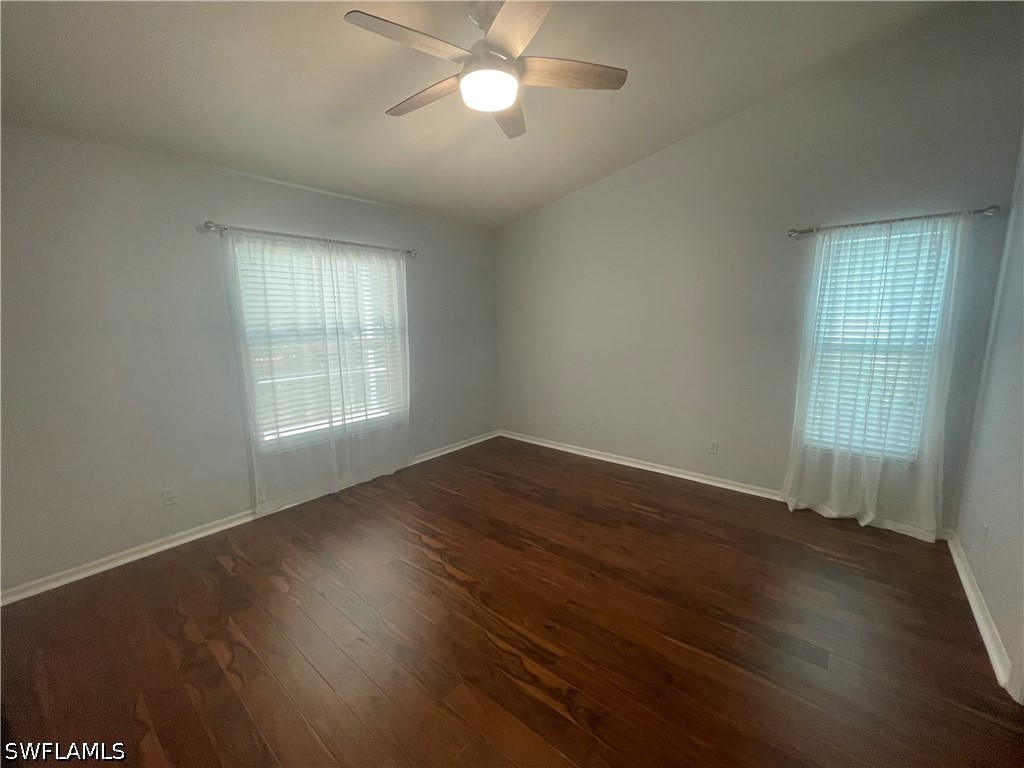 3 Bed Attached for Sale in Naples, photo 10