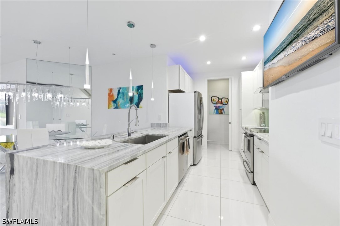 3 Bed Waterfront Home for Sale in Naples, photo 10