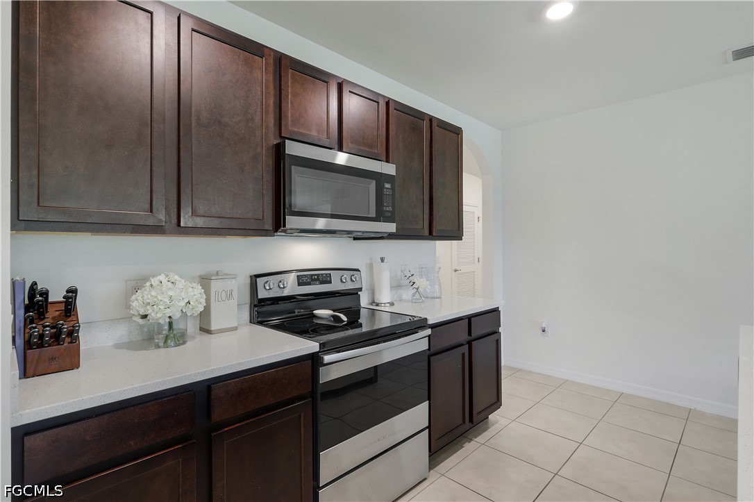 4 Bed SingleFamilyResidence for Sale in Entrada, FL — photo 10