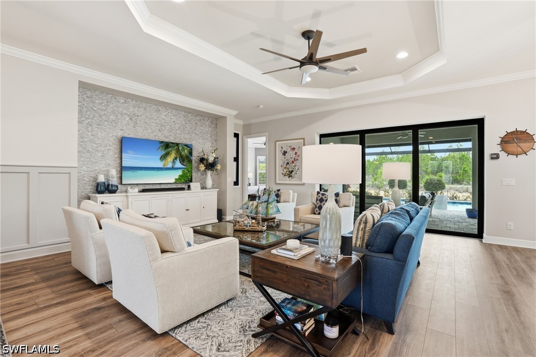 4 Bed Pool Home for Sale in Esplanade, photo 10