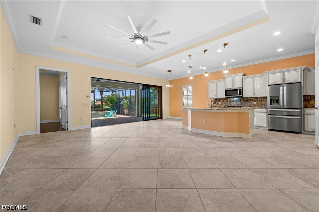 3 Bed Pool Home for Sale in Hampton Park, photo 10