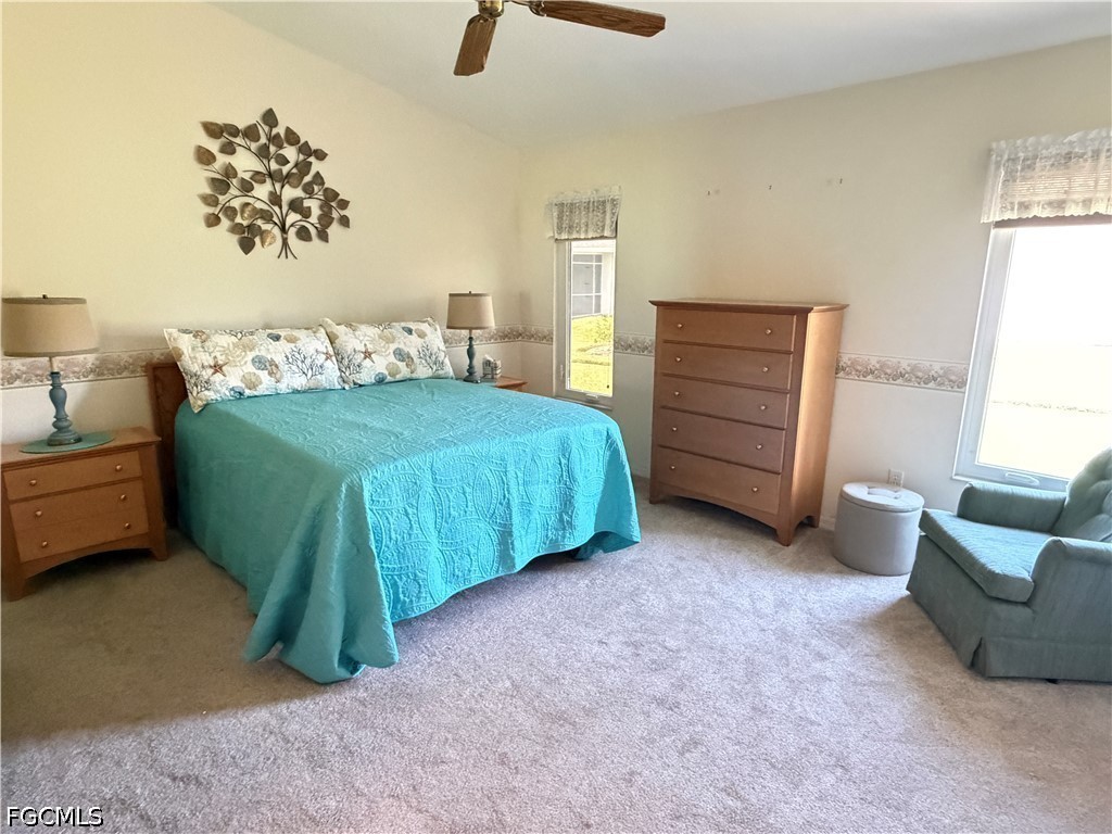 2 Bed SingleFamilyResidence for Sale in North Fort Myers, photo 10