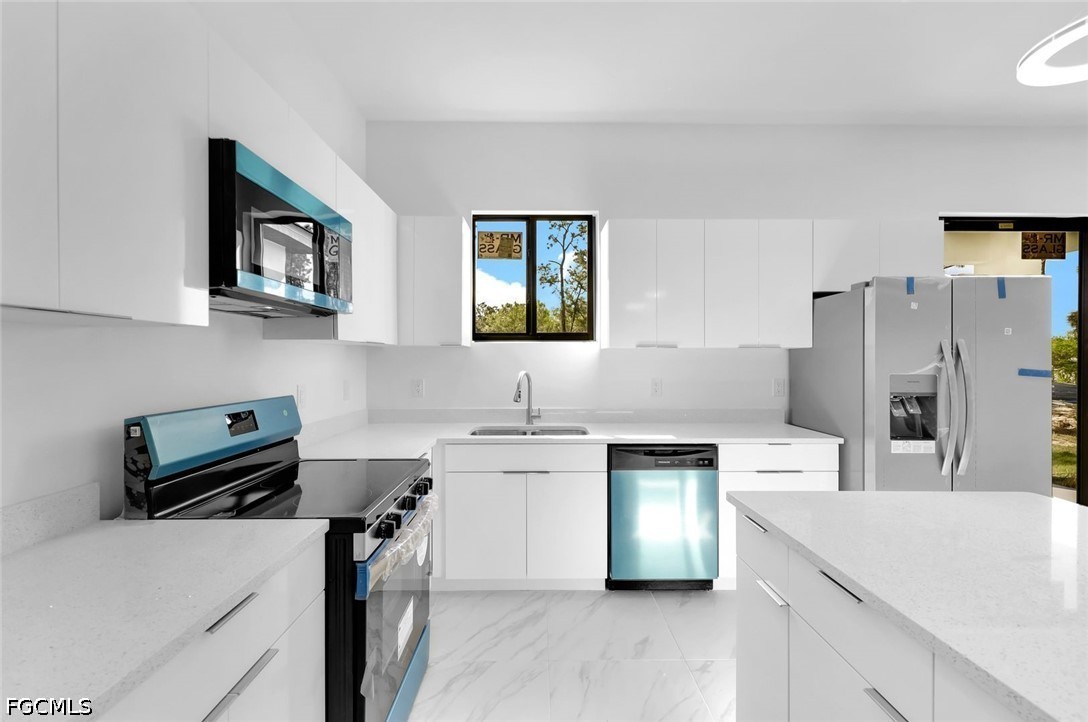 3 Bed SingleFamilyResidence for Sale in Lehigh Acres, FL — photo 10
