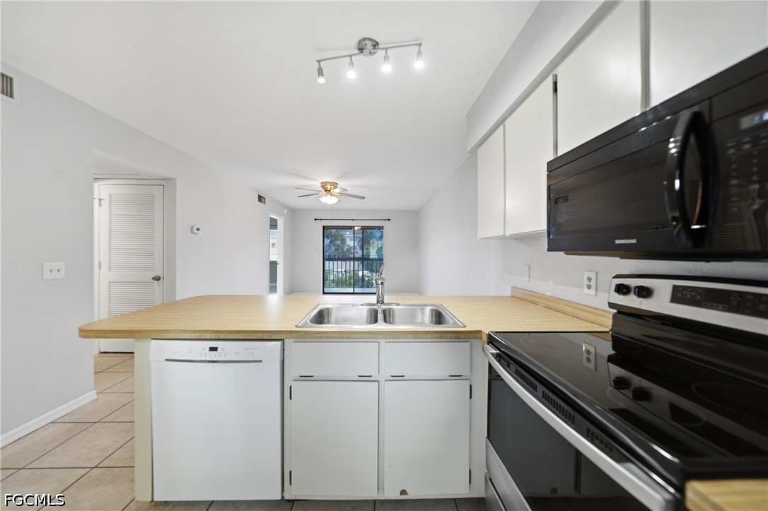 2 Bed Condominium for Sale in Westchester, photo 10