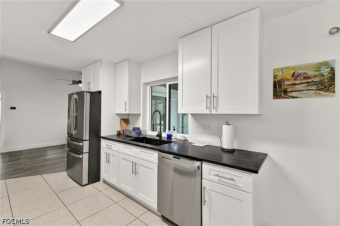 3 Bed SingleFamilyResidence for Sale in Cape Coral, photo 10