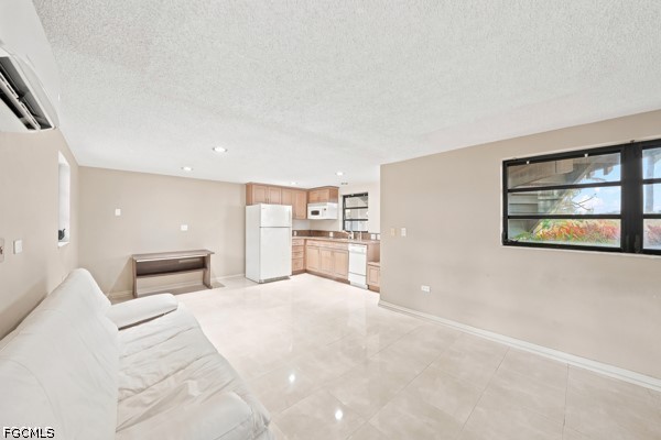 4 Bed Waterfront Home for Sale in Southwood, photo 10