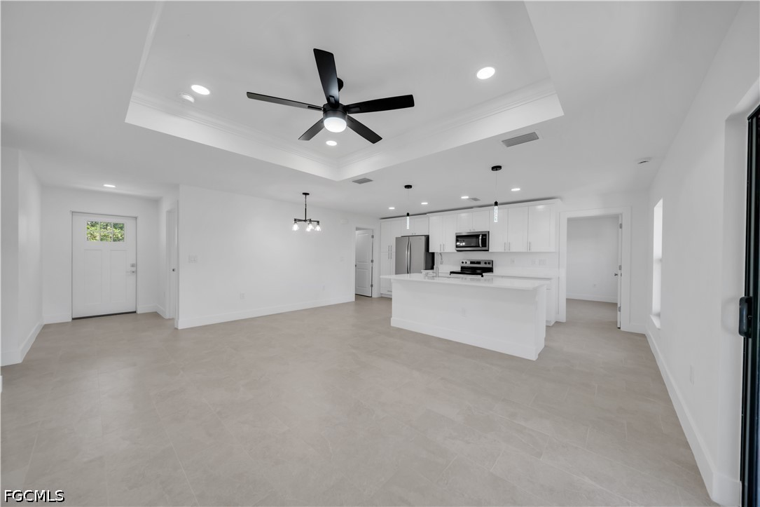 3 Bed SingleFamilyResidence for Sale in Lehigh Acres, photo 10