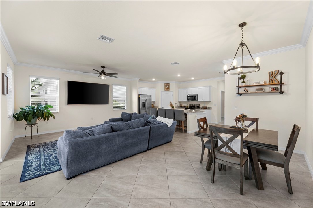 3 Bed Pool Home for Sale in Naples, photo 10