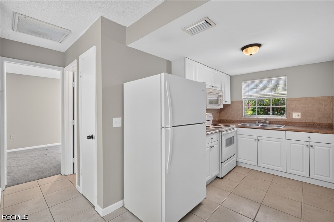 2 Bed Condominium for Sale in Fort Myers, photo 10