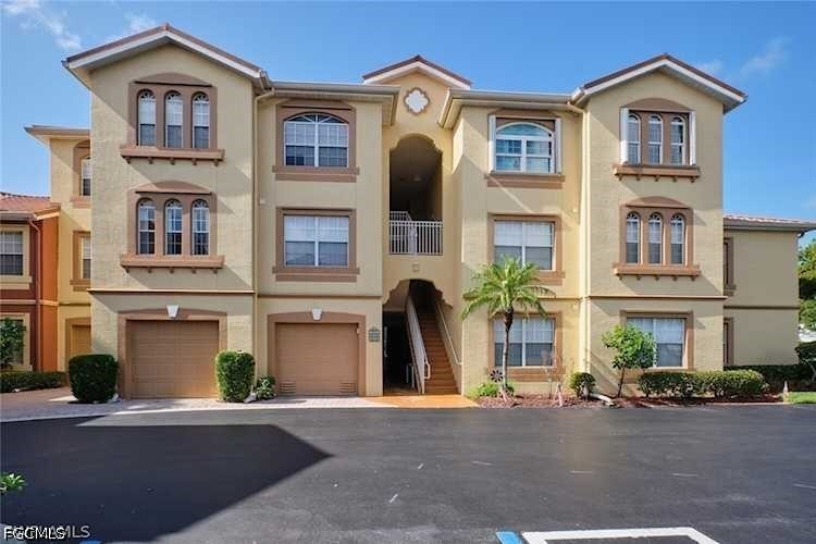 2 Bed Condominium for Sale in Fort Myers, FL — photo 10