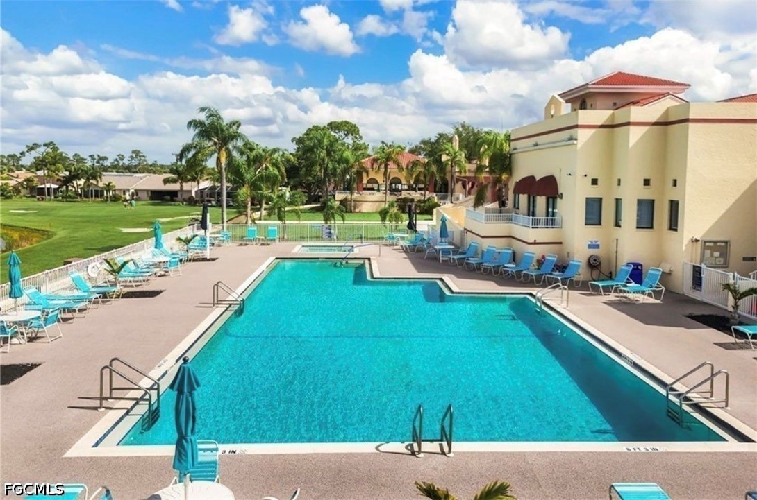 2 Bed SingleFamilyResidence for Sale in North Fort Myers, FL — photo 10