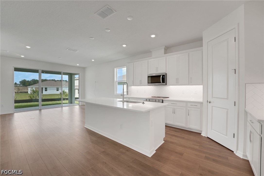 4 Bed SingleFamilyResidence for Sale in Turnleaf, photo 10