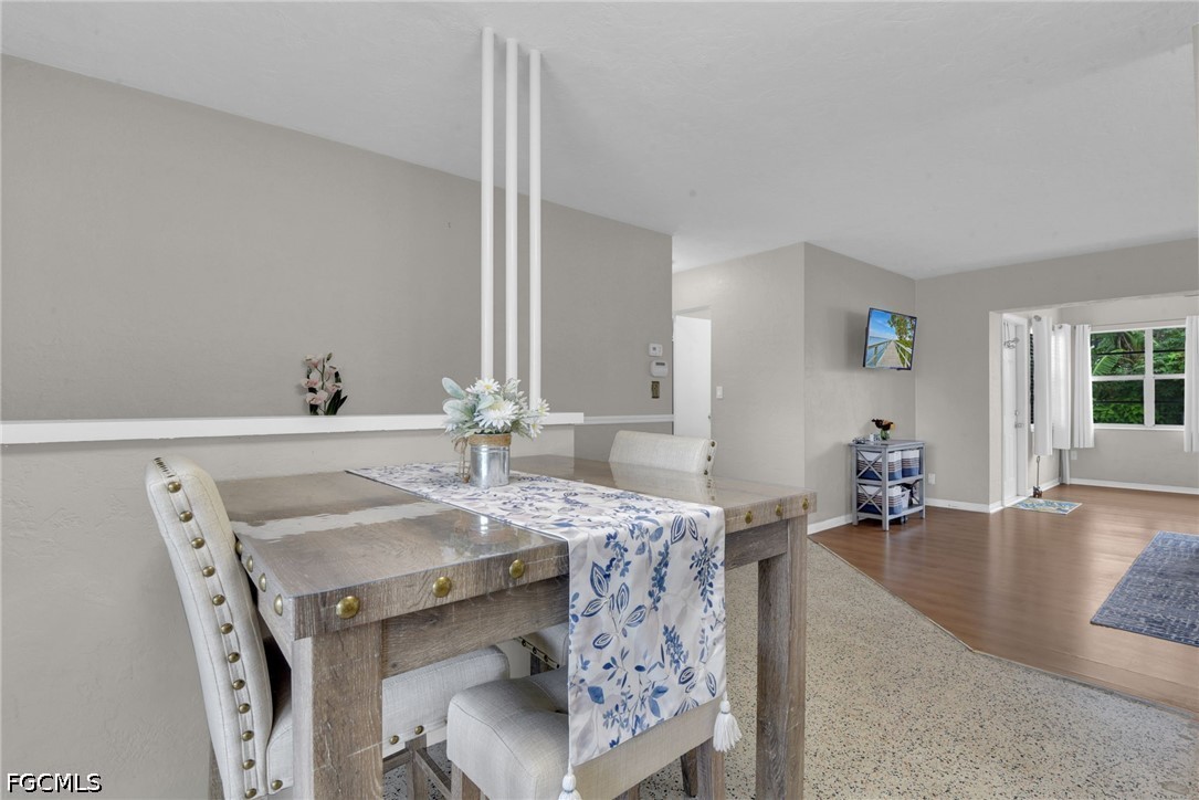 2 Bed SingleFamilyResidence for Sale in Mcgregor Groves, FL — photo 10