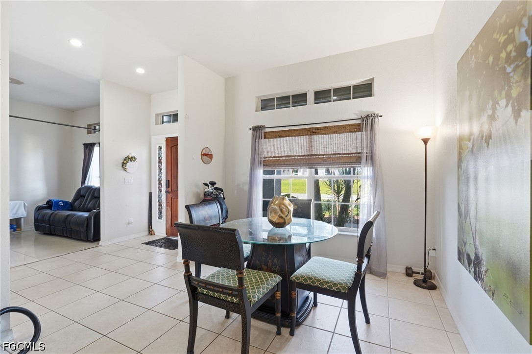 4 Bed SingleFamilyResidence for Sale in Cape Coral, photo 10
