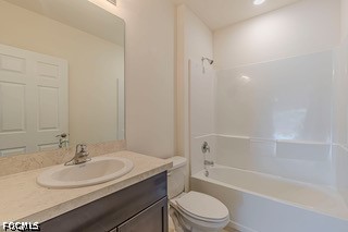3 Bed Waterfront Home for Sale in Marblebrook, FL, $1,800 — photo 10