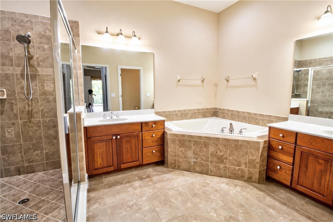 3 Bed Condominium for Sale in Quincy Square, FL — photo 10