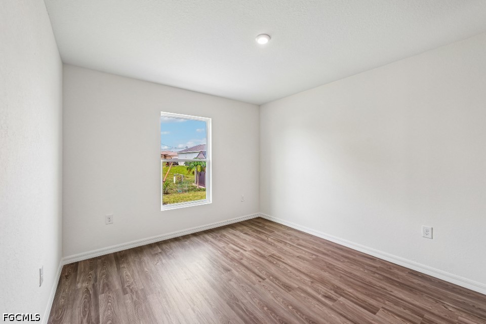 4 Bed SingleFamilyResidence for Sale in Punta Gorda, FL — photo 10