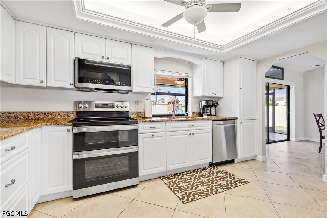 3 Bed SingleFamilyResidence for Sale in Cape Coral, FL — photo 10