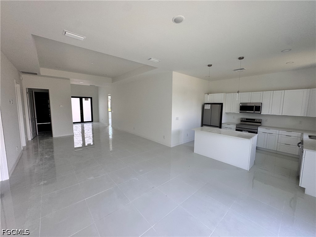 4 Bed SingleFamilyResidence for Sale in Cape Coral, FL — photo 10