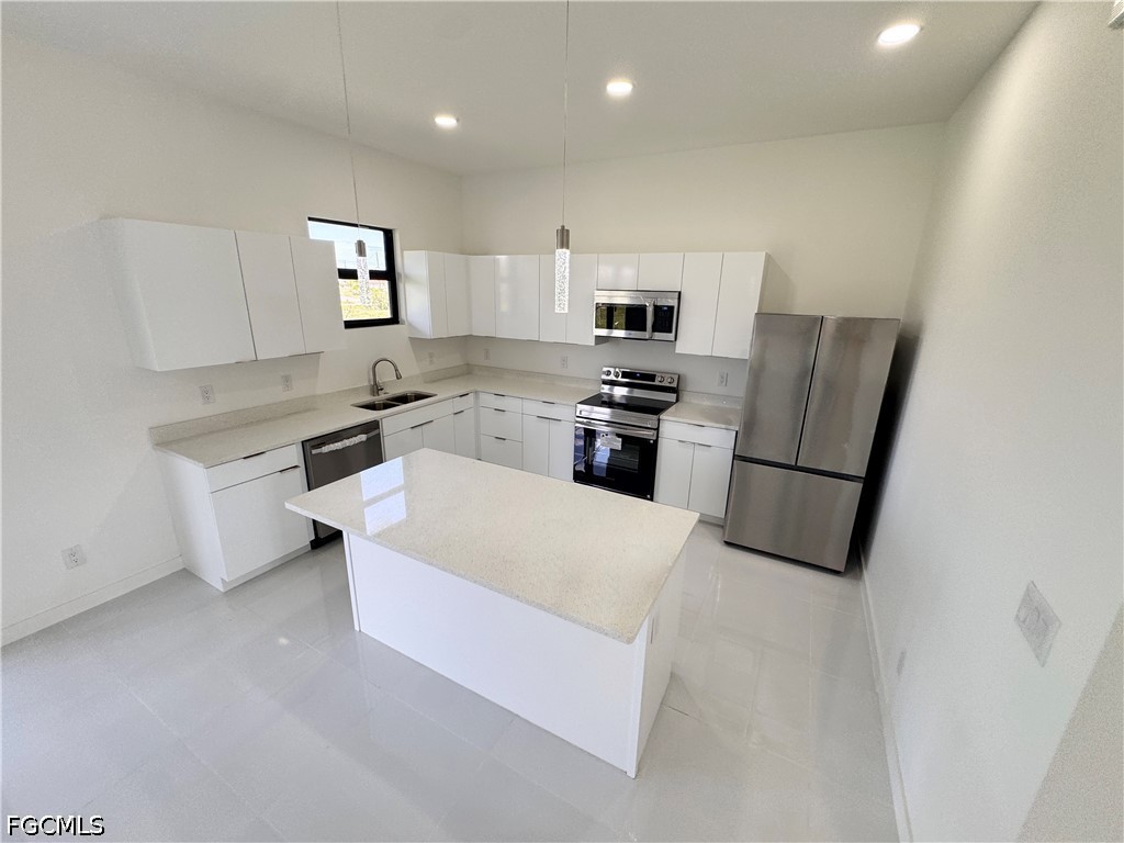 4 Bed SingleFamilyResidence for Sale in Cape Coral, FL — photo 10