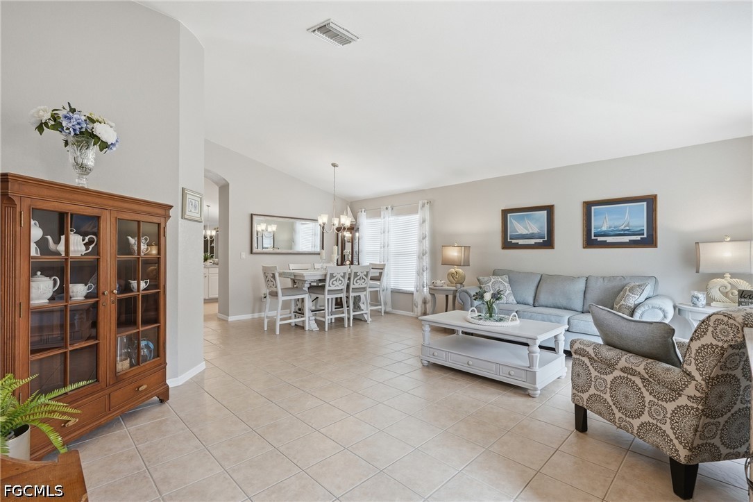 4 Bed SingleFamilyResidence for Sale in Fort Myers, photo 10