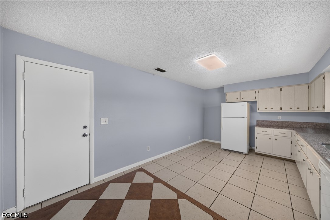 2 Bed Waterfront Home for Sale in Cape Coral, photo 10