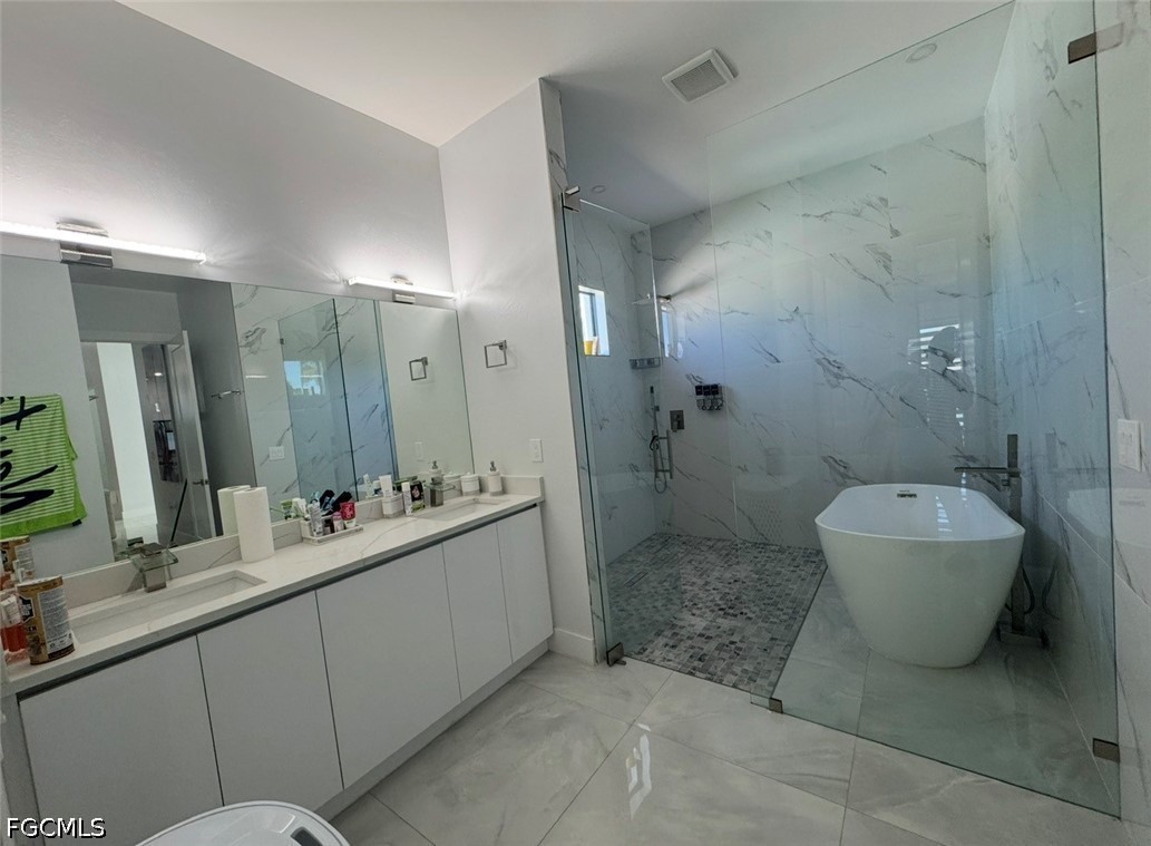 5 Bed Pool Home for Sale in Cape Coral, FL, $799,000 — photo 10