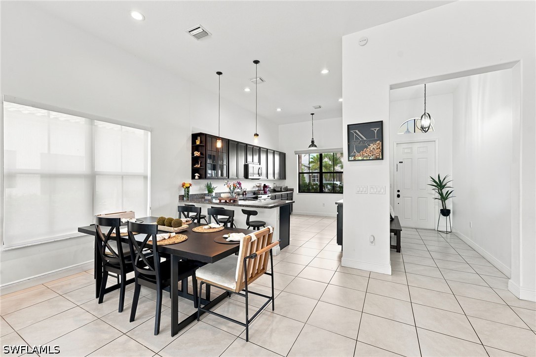 3 Bed SingleFamilyResidence for Sale in Maple Ridge, FL — photo 10
